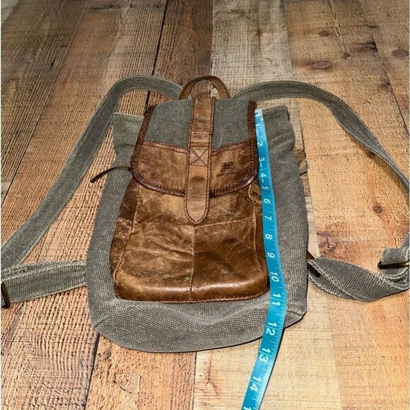 CarraigDonn Irish backpack Purse leather - Picture 10 of 15